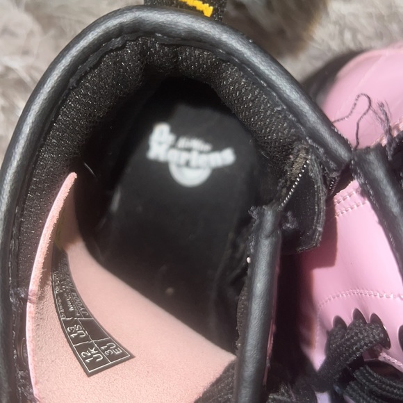 Boots - Picture 7 of 8